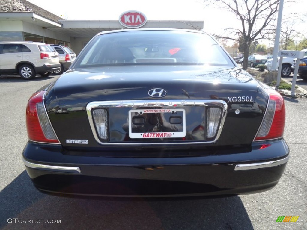 2004 XG350 L Sedan - Black Obsidian / Black photo #6