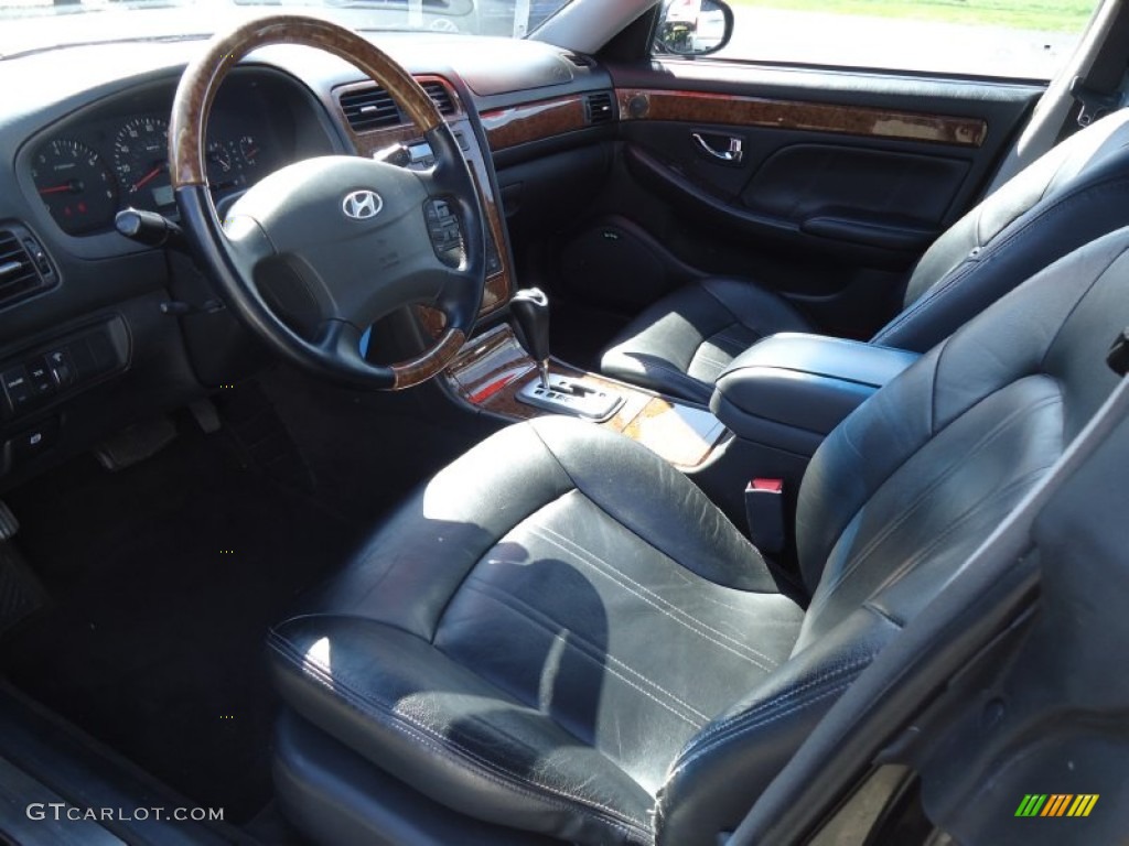 2004 XG350 L Sedan - Black Obsidian / Black photo #9