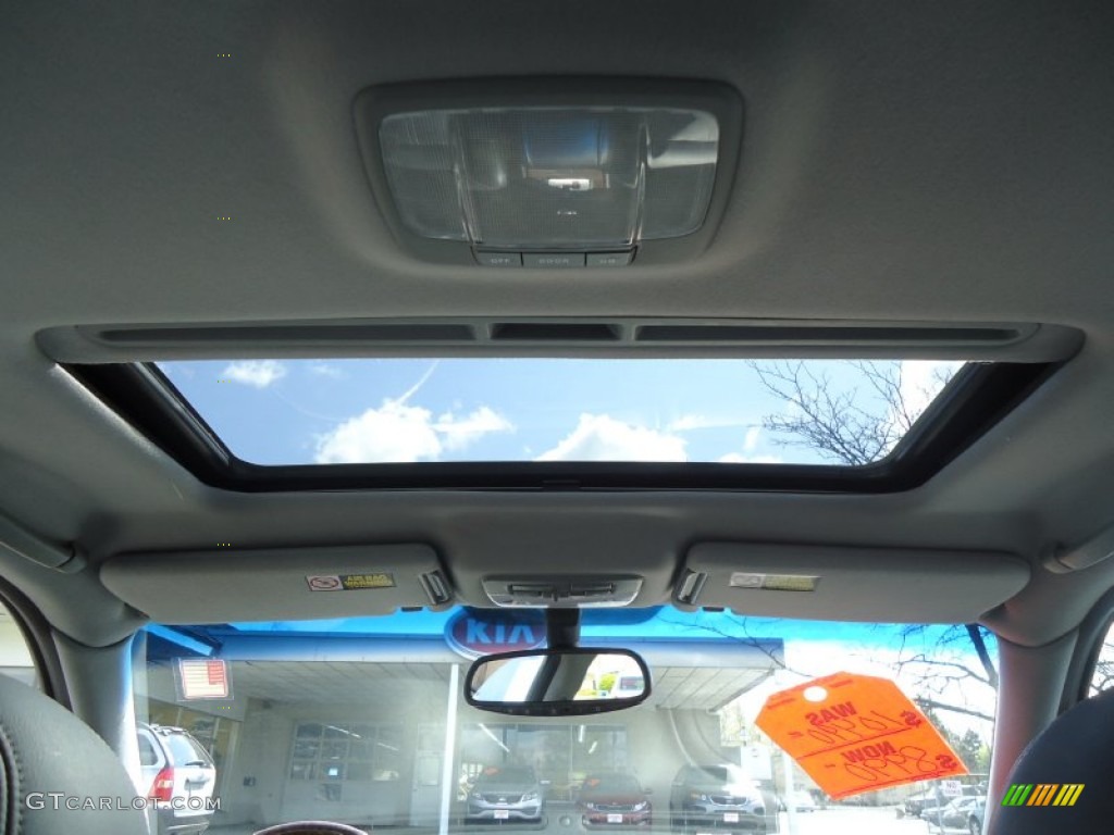 2004 XG350 L Sedan - Black Obsidian / Black photo #17