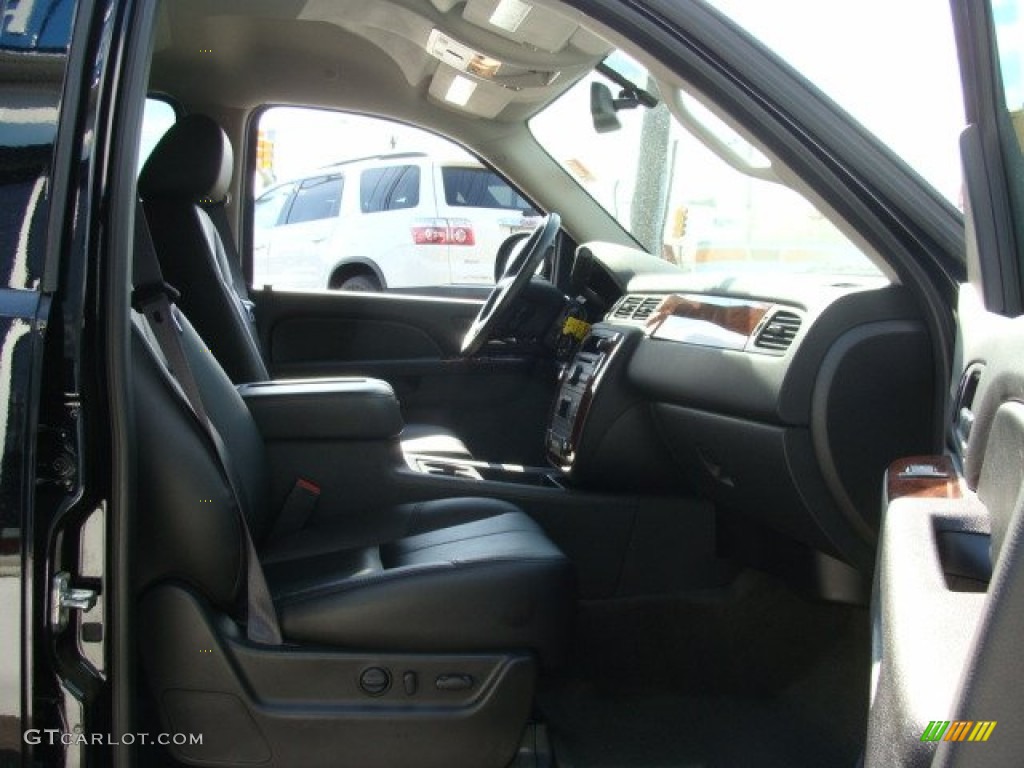 2012 Suburban LT 4x4 - Black / Ebony photo #8