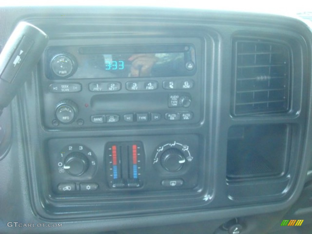 2005 Silverado 1500 LS Crew Cab - Victory Red / Dark Charcoal photo #13