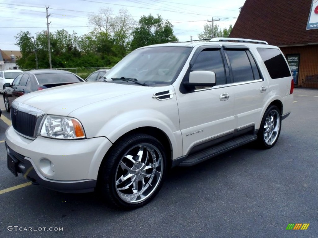 2004 Oxford White Lincoln Navigator Ultimate 4x4 63723678 Photo 3