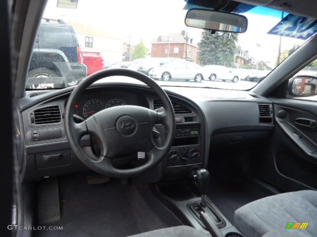 2002 Elantra GLS Sedan - Midnight Gray / Gray photo #12