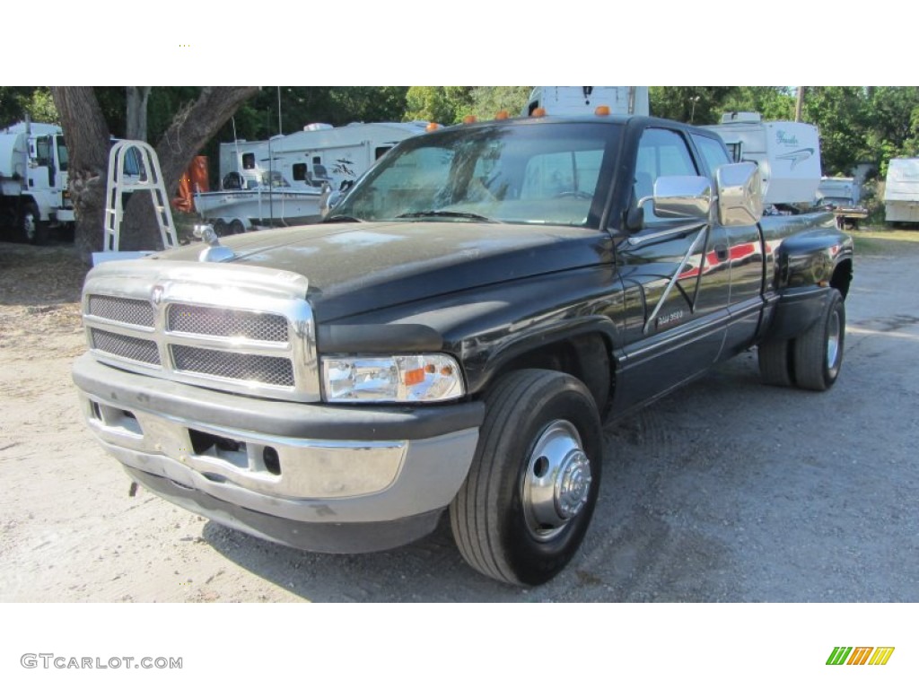 1996 Ram 3500 ST Extended Cab Dually - Black / Gray photo #4