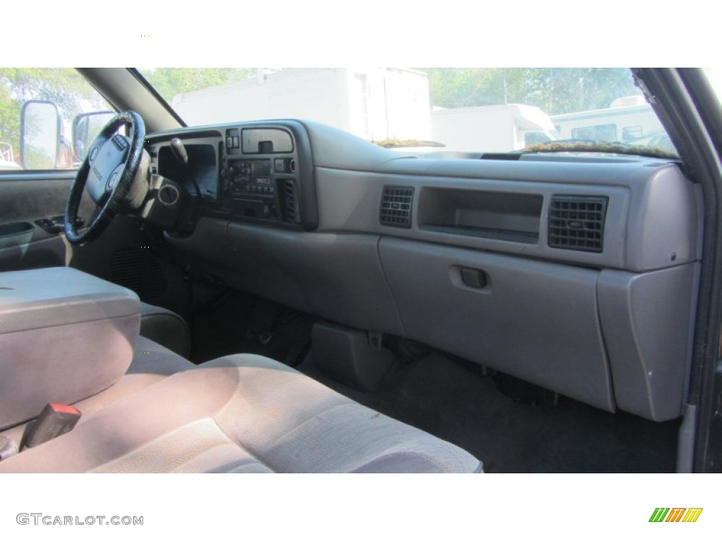 1996 Ram 3500 ST Extended Cab Dually - Black / Gray photo #27