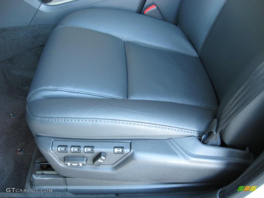 2013 Volvo XC90 3.2 Front Seat Photo #63738236