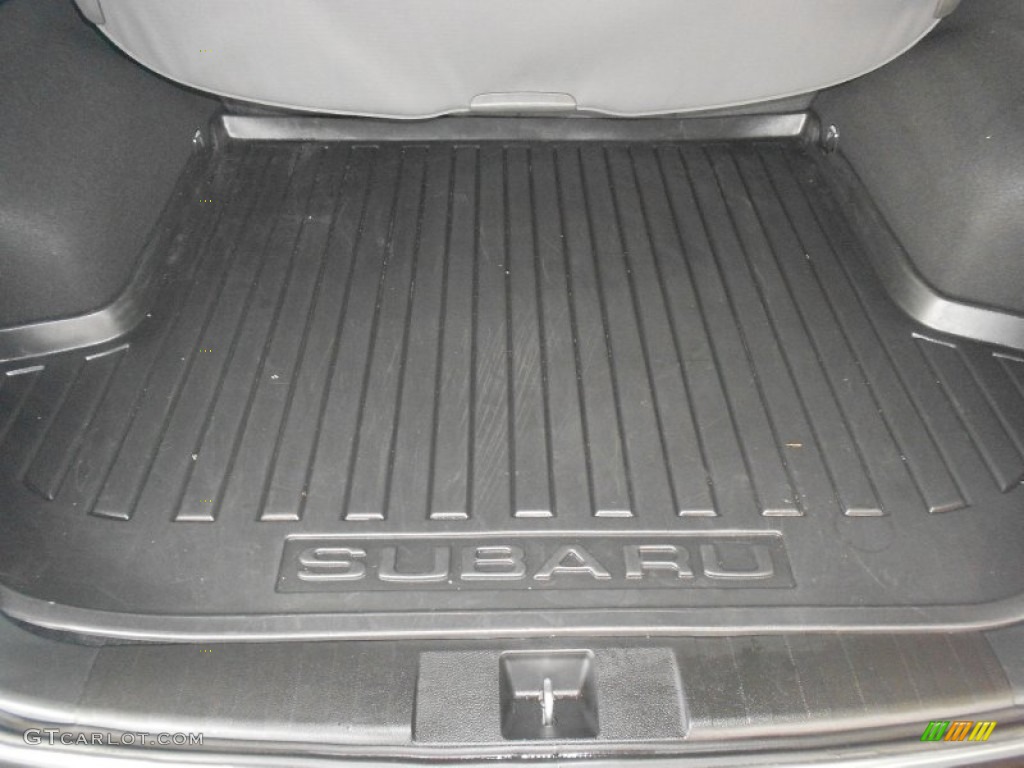2011 Outback 2.5i Limited Wagon - Graphite Gray Metallic / Off Black photo #9