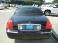 2004 Black Lincoln Town Car Ultimate  photo #4