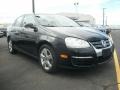 Black - Jetta SE Sedan Photo No. 1