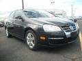 Black - Jetta SE Sedan Photo No. 25