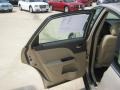 Dune Pearl Metallic - Taurus SEL Photo No. 17