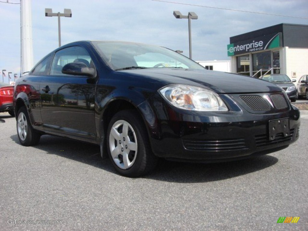 Black Pontiac G5