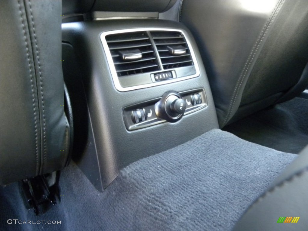 2010 Audi S6 5.2 quattro Sedan Controls Photo #63753561