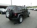 Black - Wrangler Unlimited Sahara 4x4 Photo No. 3