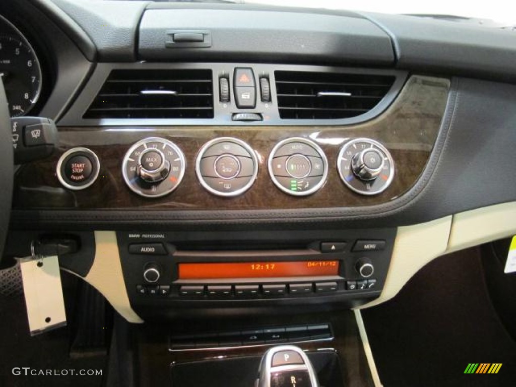 2012 BMW Z4 sDrive28i Controls Photo #63758040