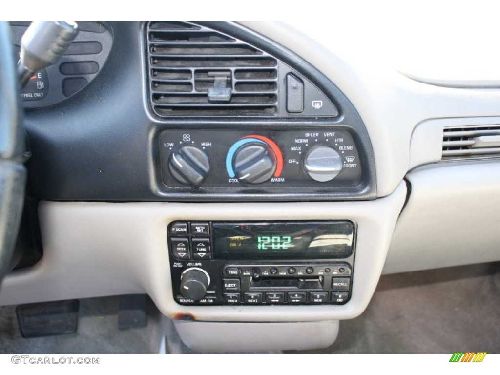 1997 Buick Skylark Custom Coupe Controls Photos