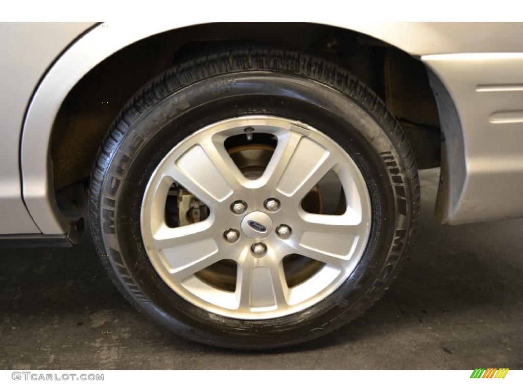 2011 Ford Crown Victoria LX Wheel Photo #63760149