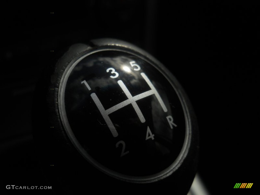 2005 Legacy 2.5 GT Sedan - Brilliant Silver Metallic / Charcoal Black photo #15