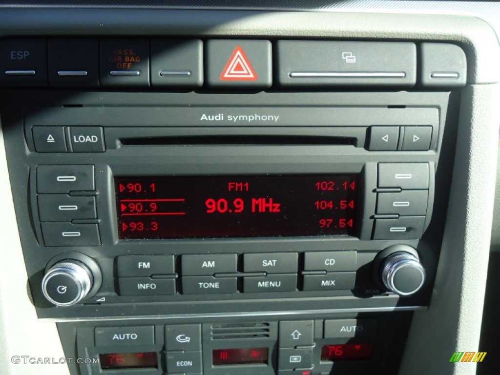 2008 A4 2.0T quattro Sedan - Quartz Grey Metallic / Light Gray photo #40