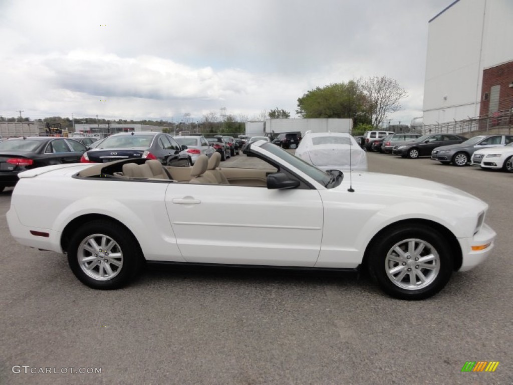 2007 Mustang V6 Deluxe Convertible - Performance White / Medium Parchment photo #8