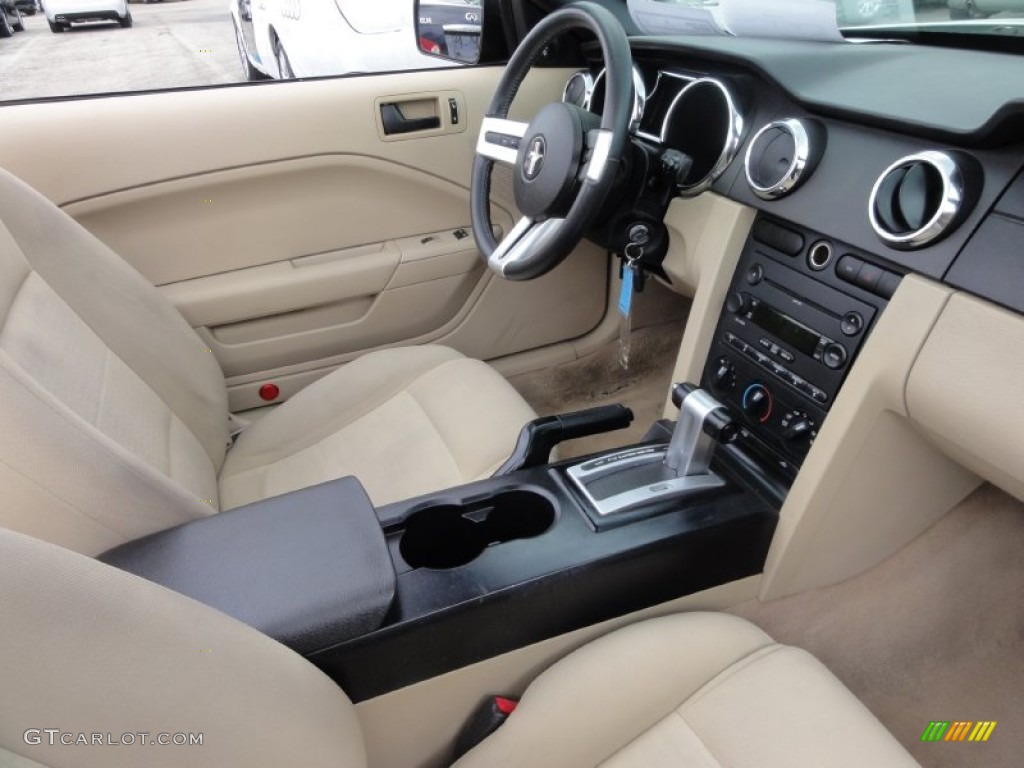 2007 Mustang V6 Deluxe Convertible - Performance White / Medium Parchment photo #20