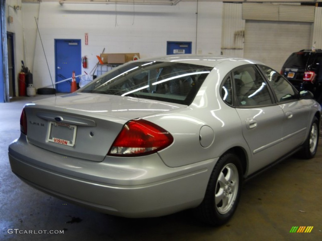 2005 Taurus SE - Silver Frost Metallic / Medium/Dark Flint photo #2
