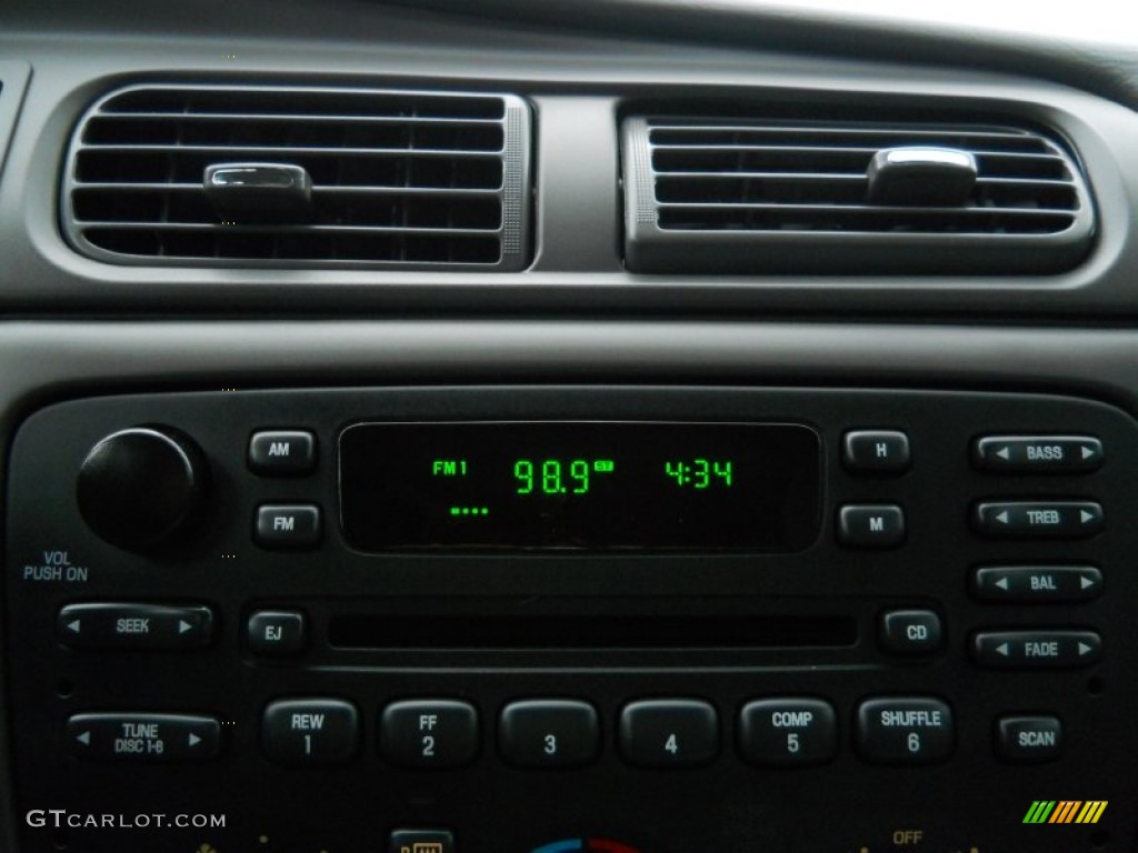 2005 Taurus SE - Silver Frost Metallic / Medium/Dark Flint photo #7