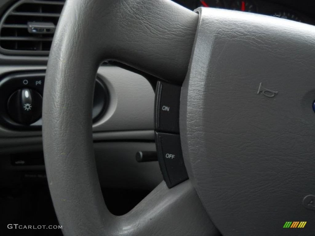 2005 Taurus SE - Silver Frost Metallic / Medium/Dark Flint photo #8