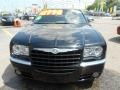 Brilliant Black - 300 C HEMI Photo No. 2