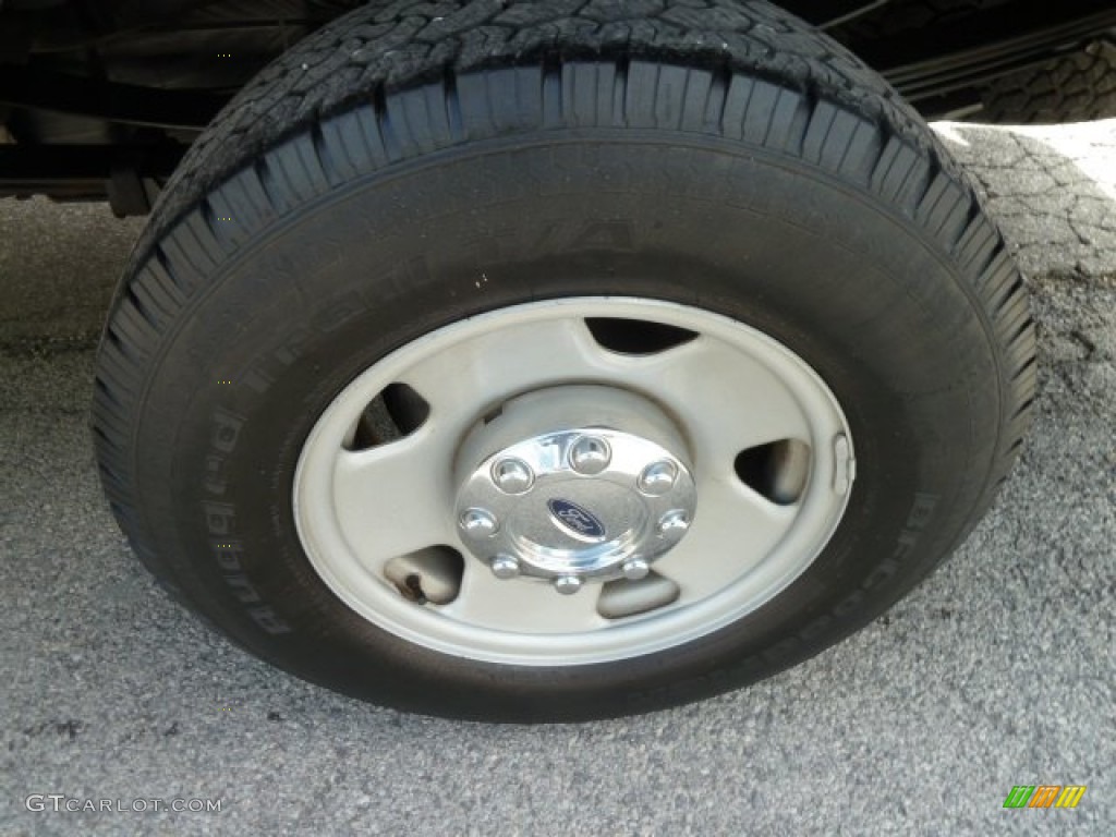 2007 Ford F250 Super Duty XL Regular Cab 4x4 Wheel Photo #63770417