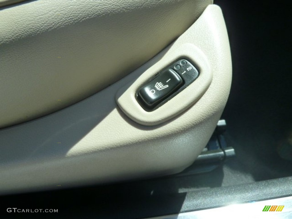 2006 G6 GT Convertible - Ivory White / Light Taupe photo #14