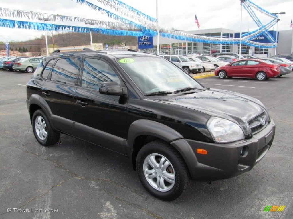 2007 Tucson SE 4WD - Obsidian Black Metallic / Gray photo #1