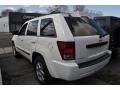 Stone White - Grand Cherokee Laredo Photo No. 3