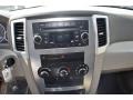 Stone White - Grand Cherokee Laredo Photo No. 7