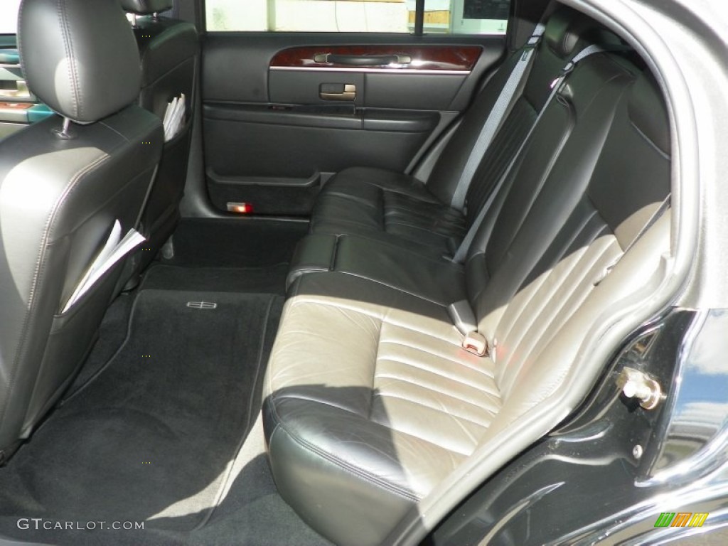 2009 Lincoln Town Car Executive L Rear Seat Photos