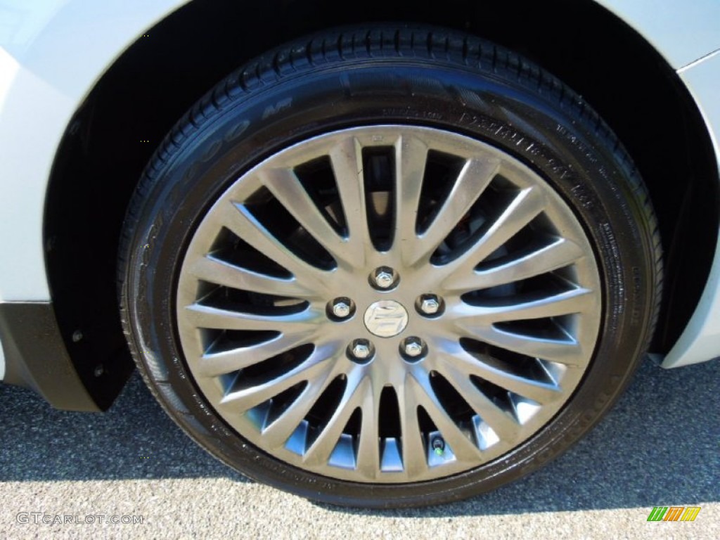 2010 Suzuki Kizashi SLS Wheel Photos