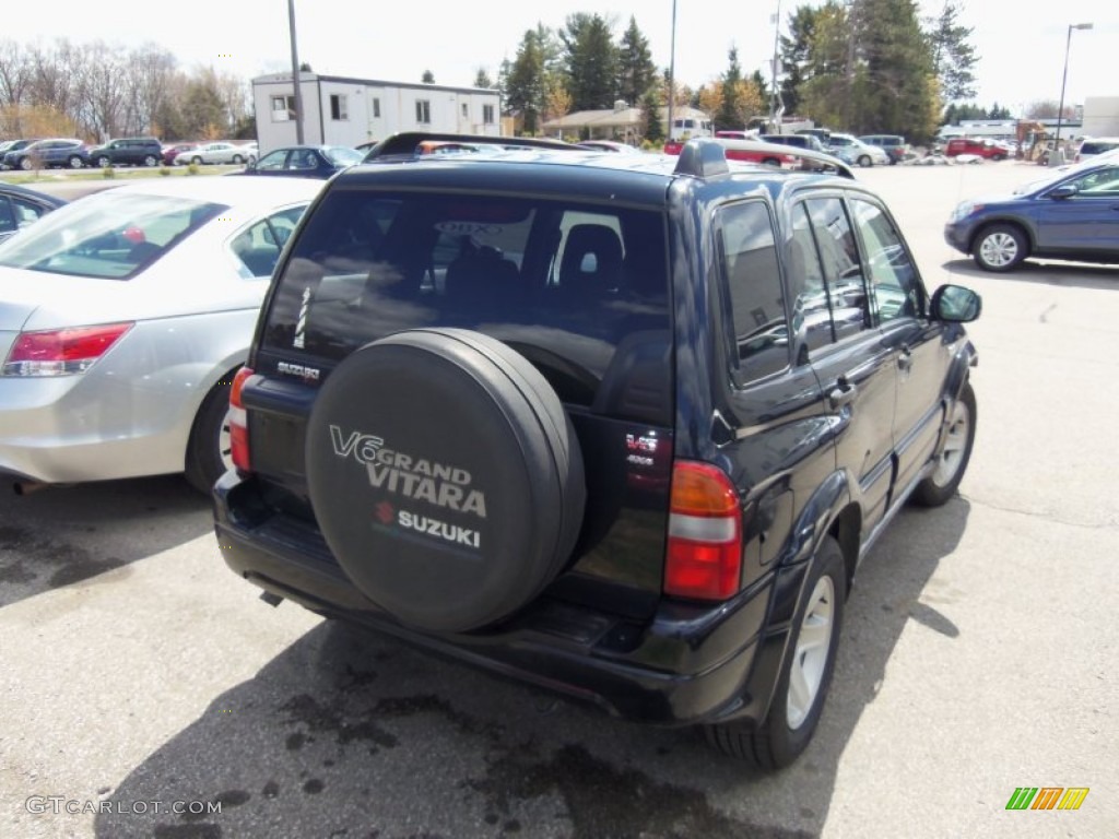 2003 Grand Vitara 4x4 - Black Onyx / Gray photo #3