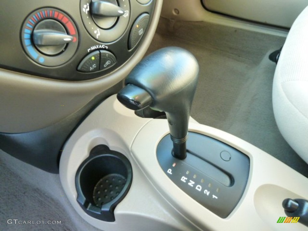 2002 Ford Focus SE Wagon 4 Speed Automatic Transmission Photo #63776114