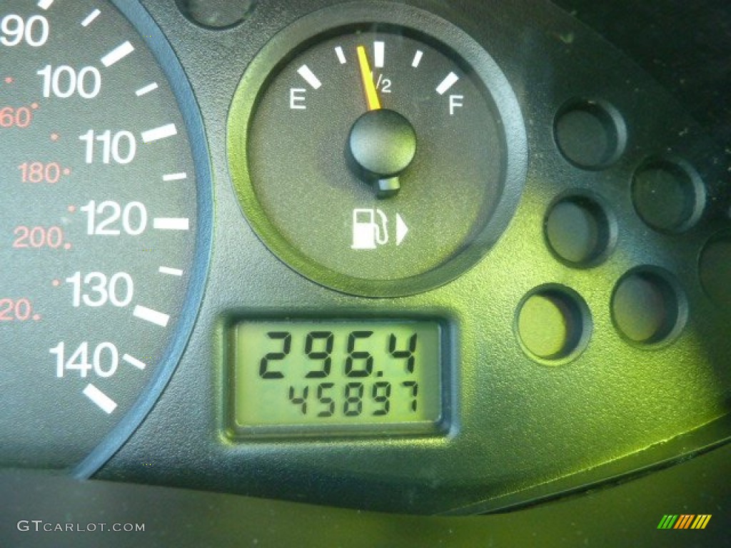 2002 Focus SE Wagon - Grabber Green Metallic / Medium Parchment photo #19
