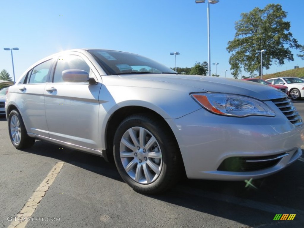 2012 200 Touring Sedan - Bright Silver Metallic / Black photo #4