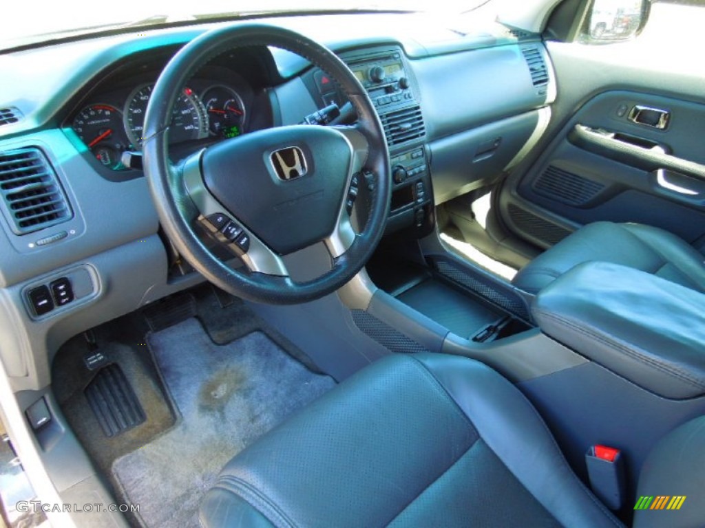 Gray Interior 2004 Honda Pilot EX-L 4WD Photo #63778761