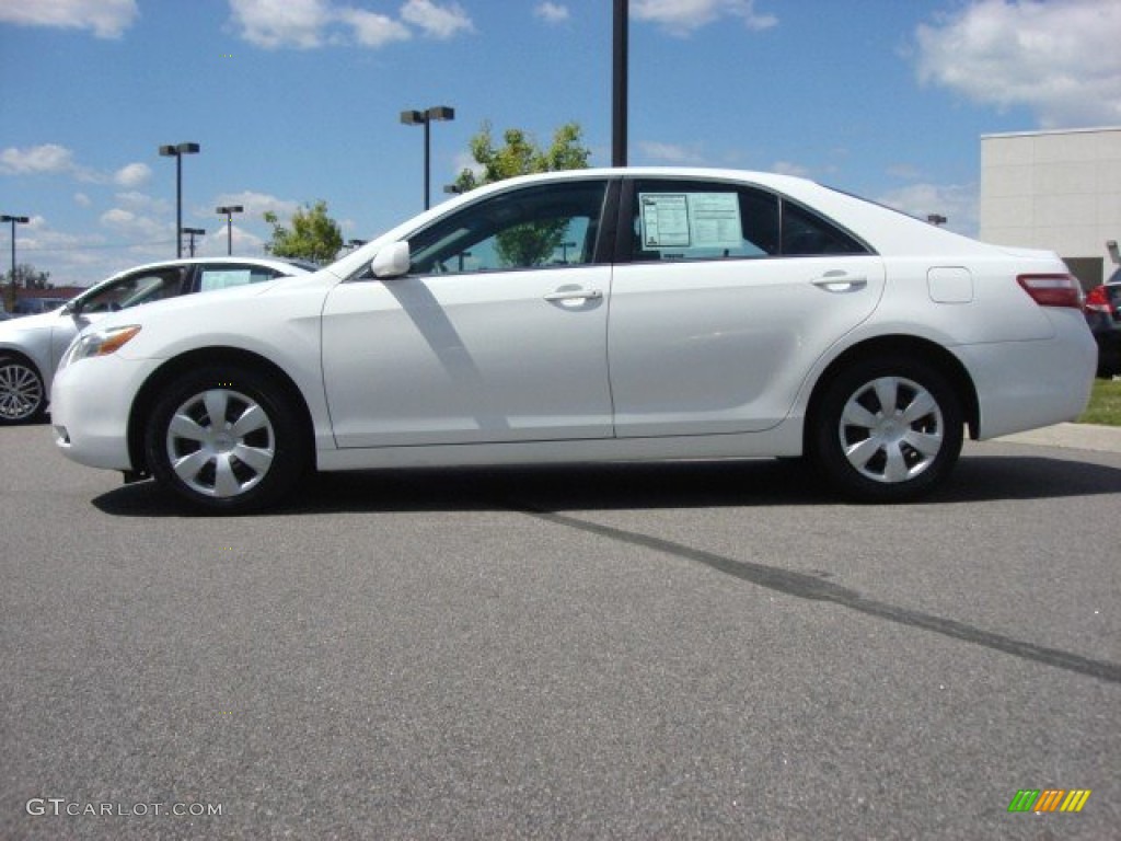 2008 Camry LE - Super White / Bisque photo #2