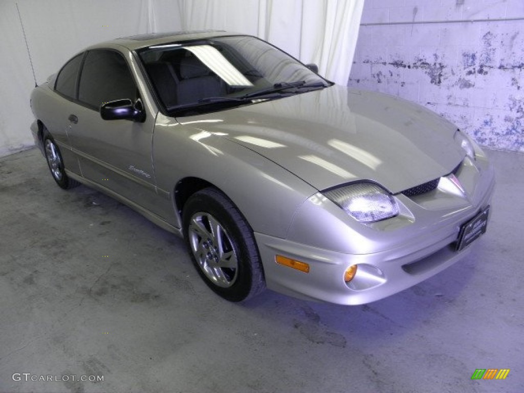 2001 Sunfire SE Coupe - Light Taupe Metallic / Taupe photo #1