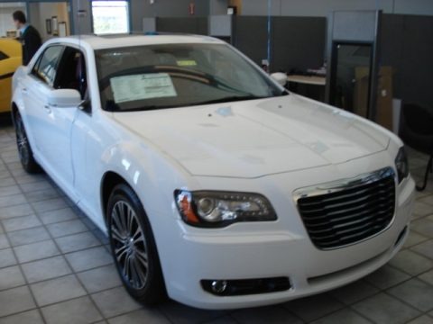 2012 Chrysler 300 S V8 AWD Data, Info and Specs