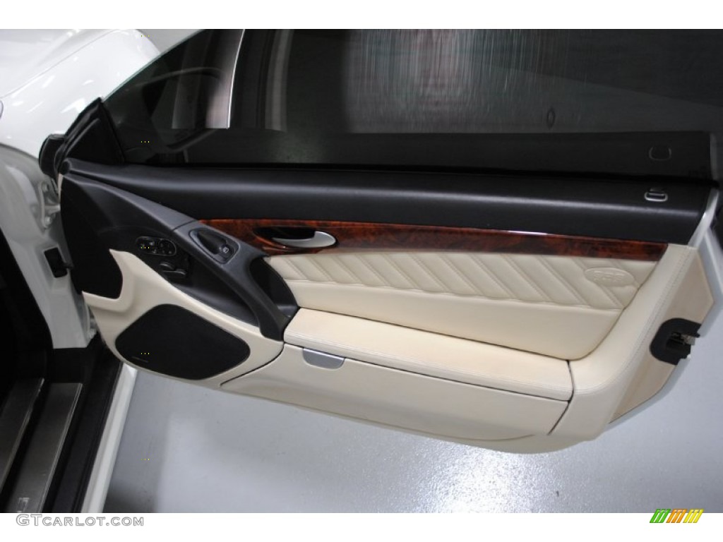 2009 Mercedes-Benz SL 63 AMG Roadster Stone/Black Door Panel Photo #63787986