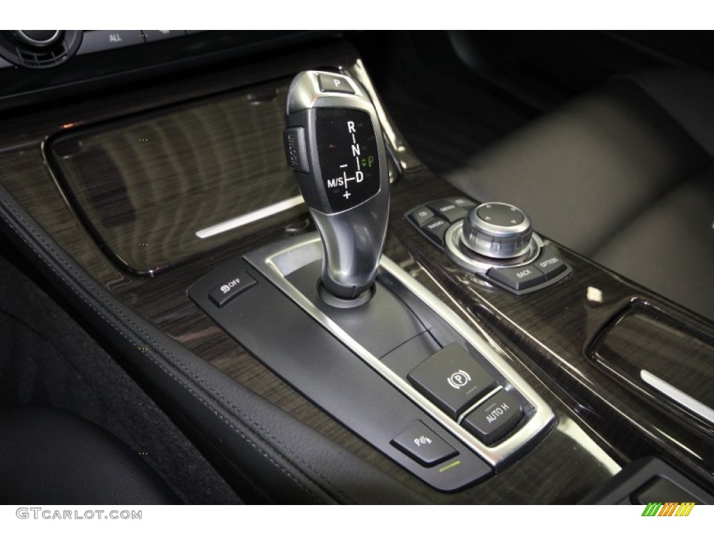 2011 5 Series 535i Sedan - Dark Graphite Metallic / Black photo #26