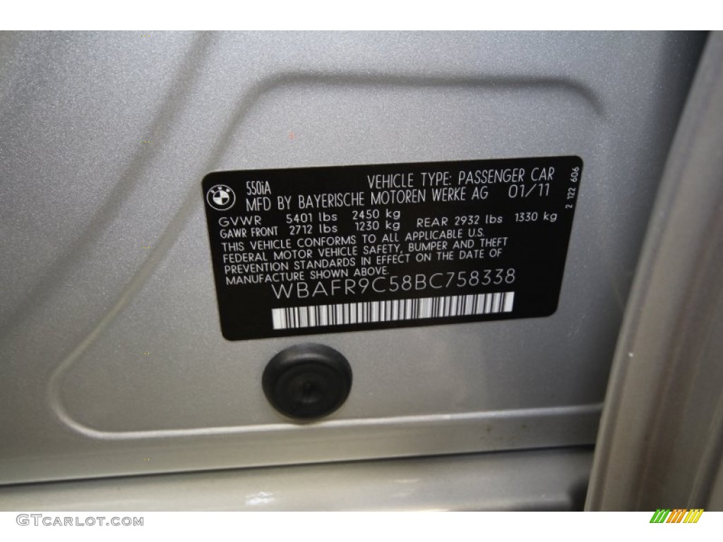 2011 5 Series 550i Sedan - Titanium Silver Metallic / Black photo #10