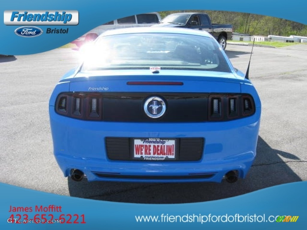 2013 Mustang V6 Mustang Club of America Edition Coupe - Grabber Blue / Charcoal Black photo #7