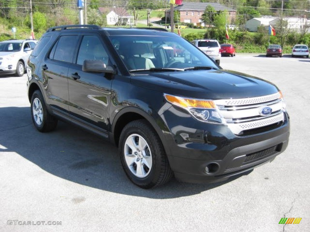 2013 Explorer 4WD - Tuxedo Black Metallic / Medium Light Stone photo #4