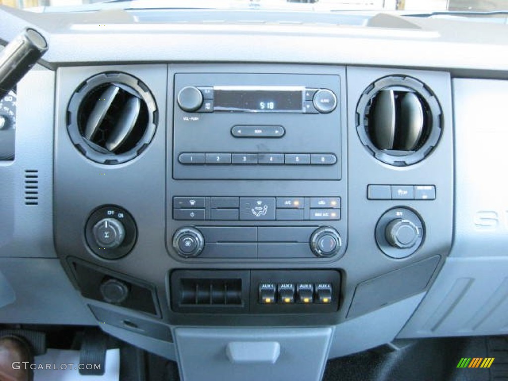 2012 Ford F250 Super Duty XL Regular Cab Controls Photos